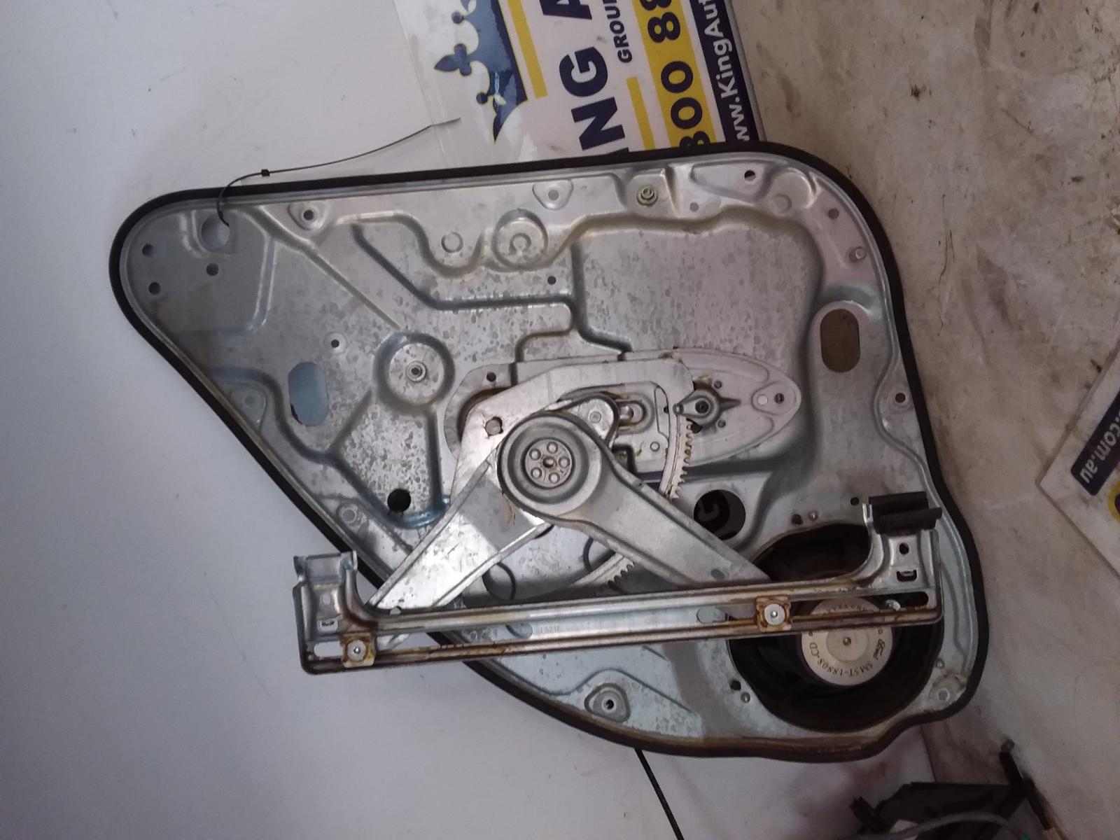 View Auto part Right Rear Wnd Reg/Motor Ford Focus 2008