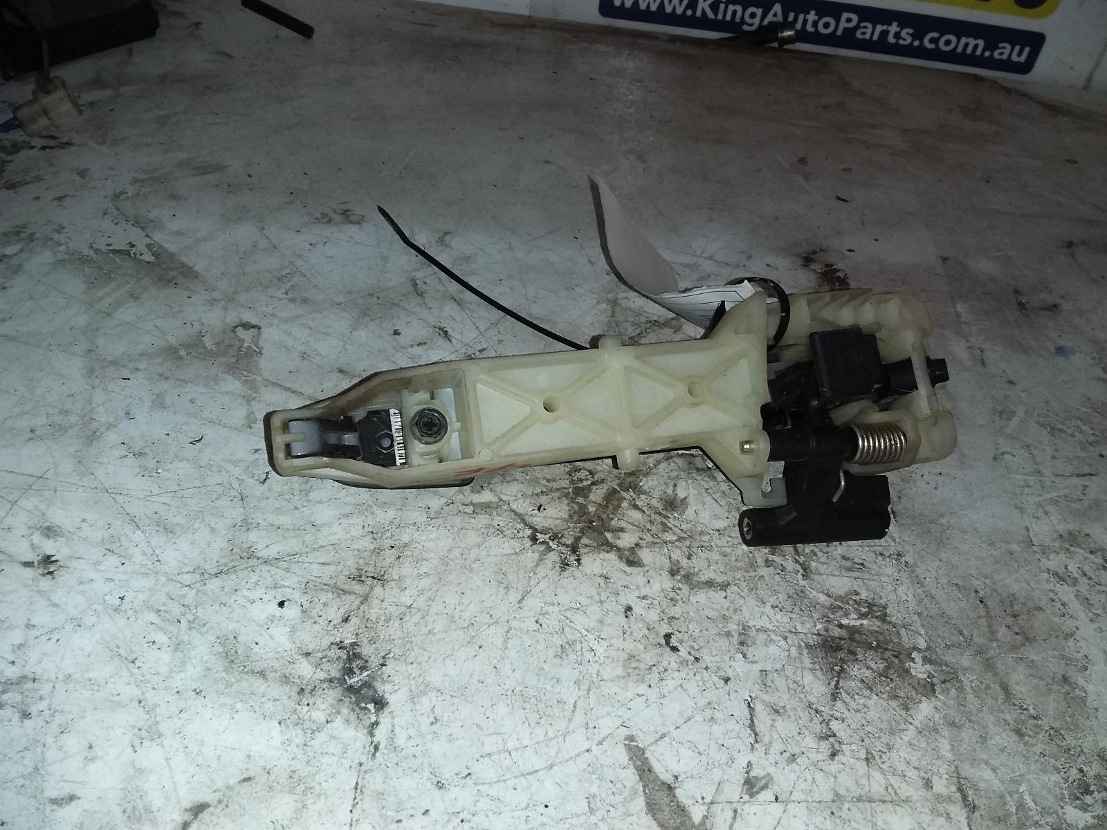 View Auto part Door Handle Hyundai I30 2010