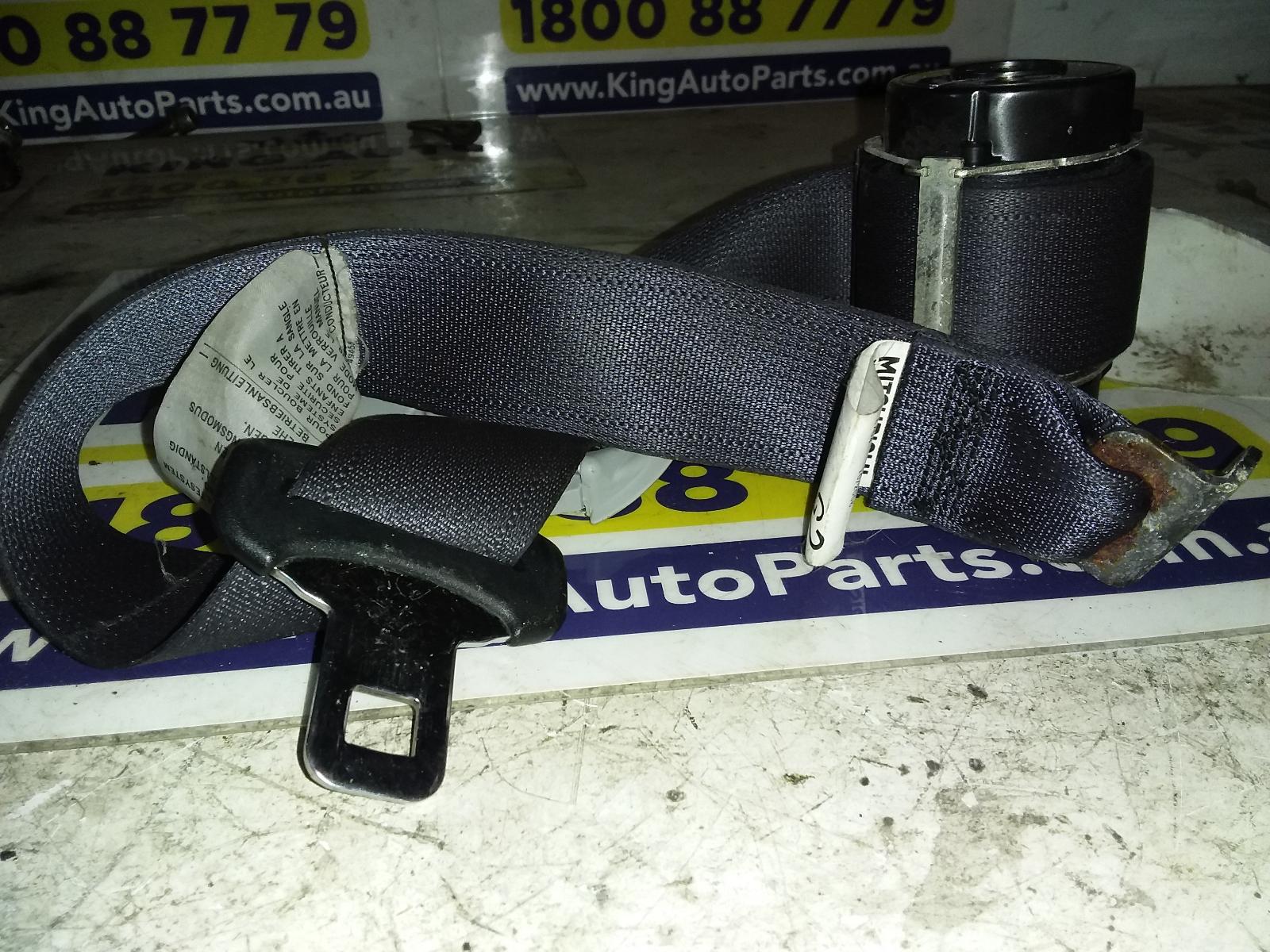 View Auto part Seatbelt/Stalk Mitsubishi Outlander 2006