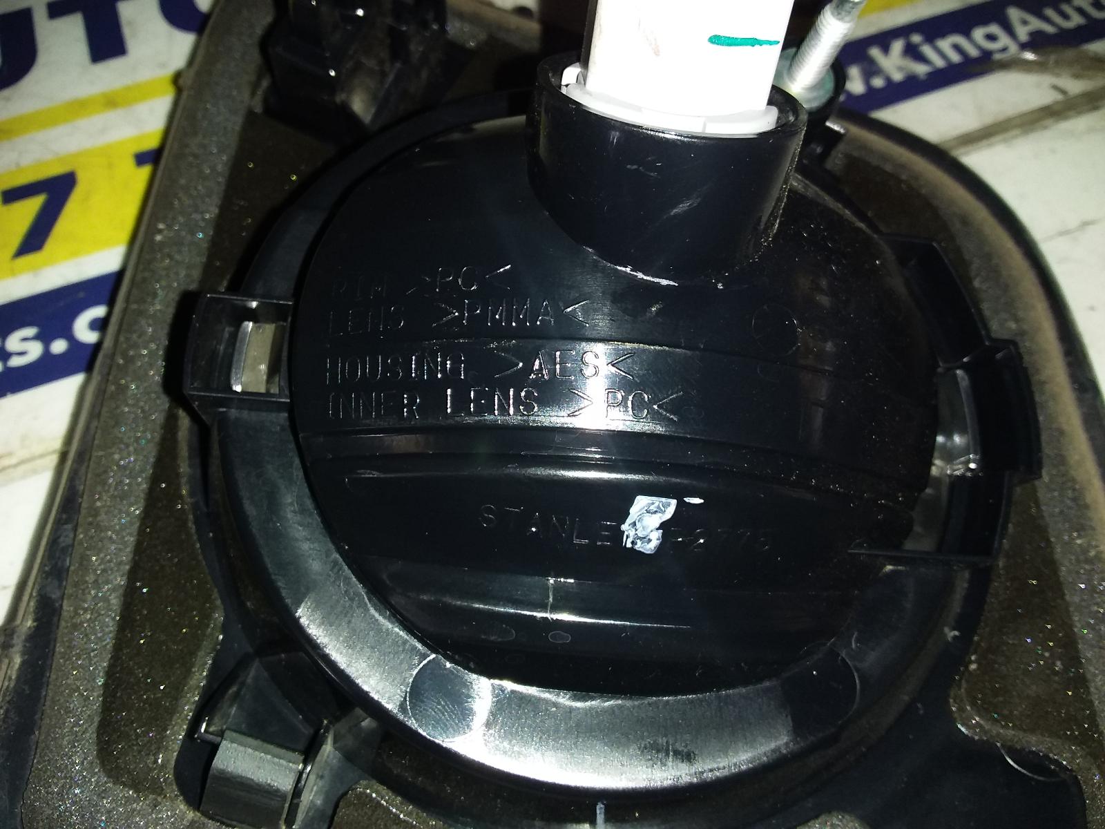 View Auto part Rear Garnish Mazda 3 2006