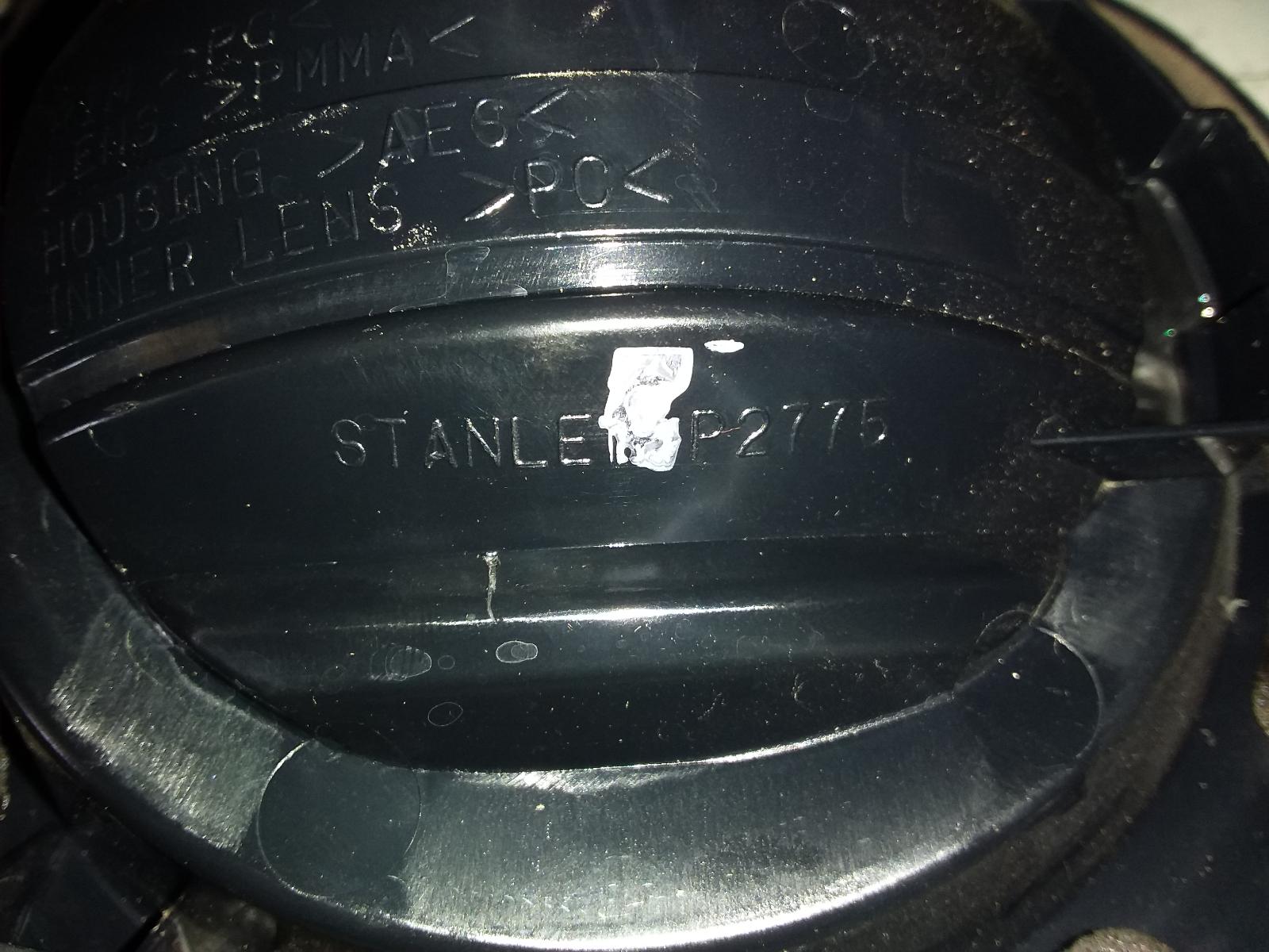 View Auto part Rear Garnish Mazda 3 2006