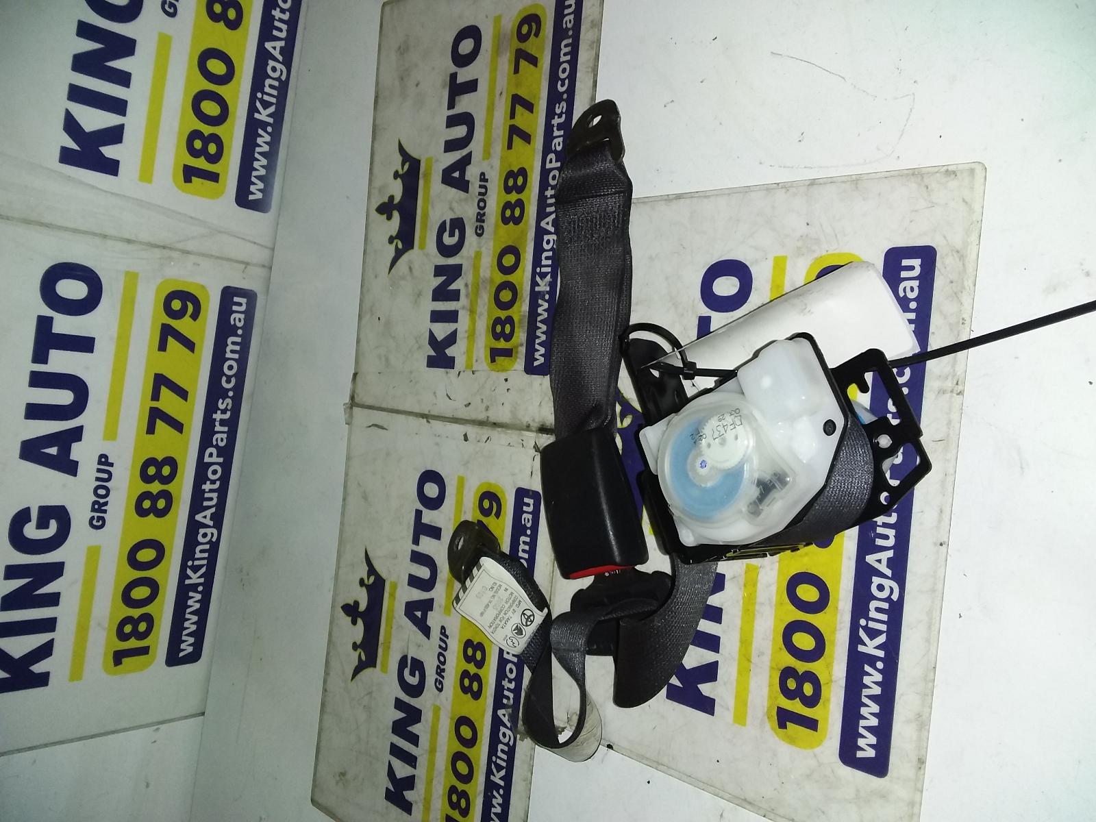 View Auto part Seatbelt/Stalk Toyota Corolla 2005