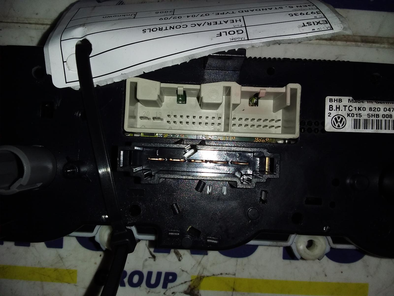 2005 Volkswagen Golf Heater/Ac Controls View Auto part Heater/Ac Controls Volkswagen Golf 2005
