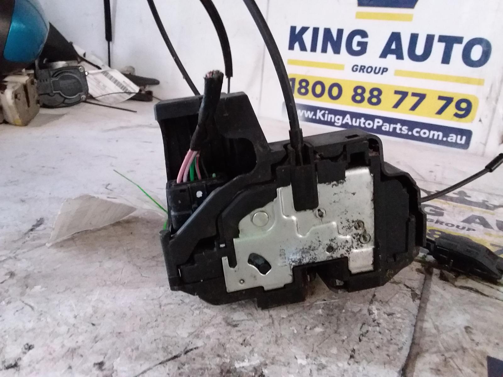 View Auto part Door/Boot/Gate Lock Renault Kangoo 2011