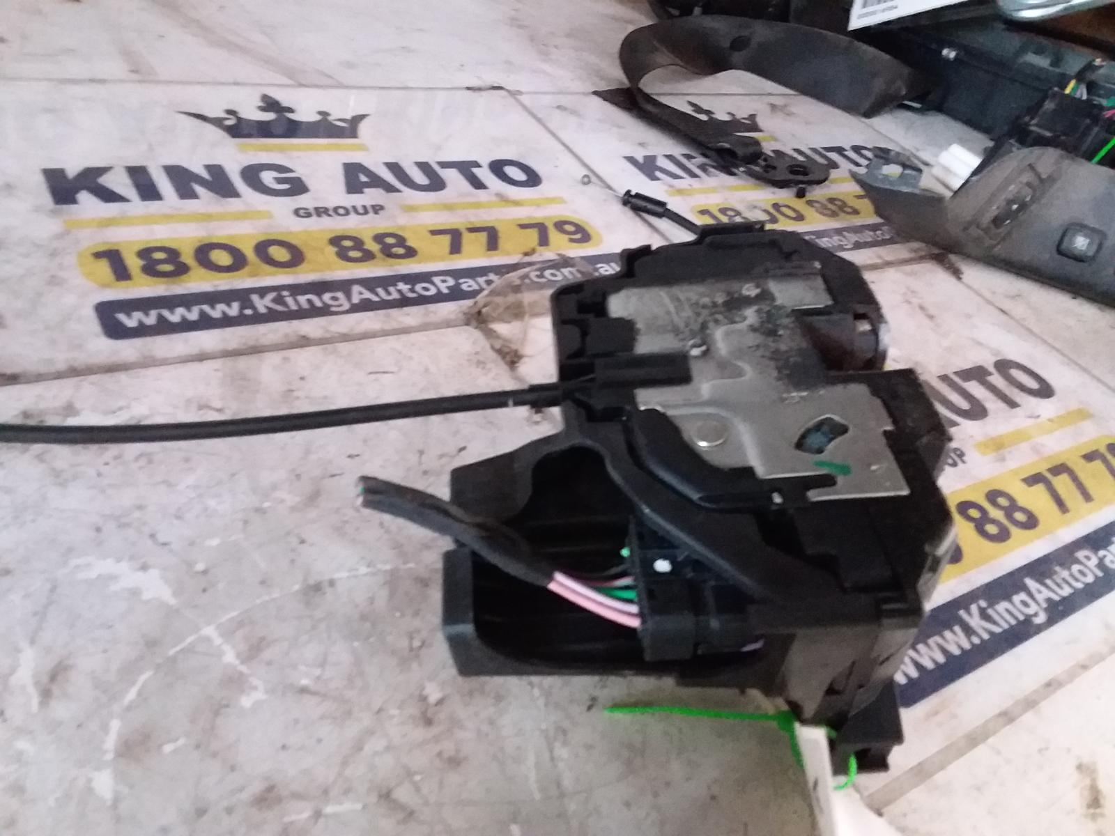 View Auto part Door/Boot/Gate Lock Renault Kangoo 2011