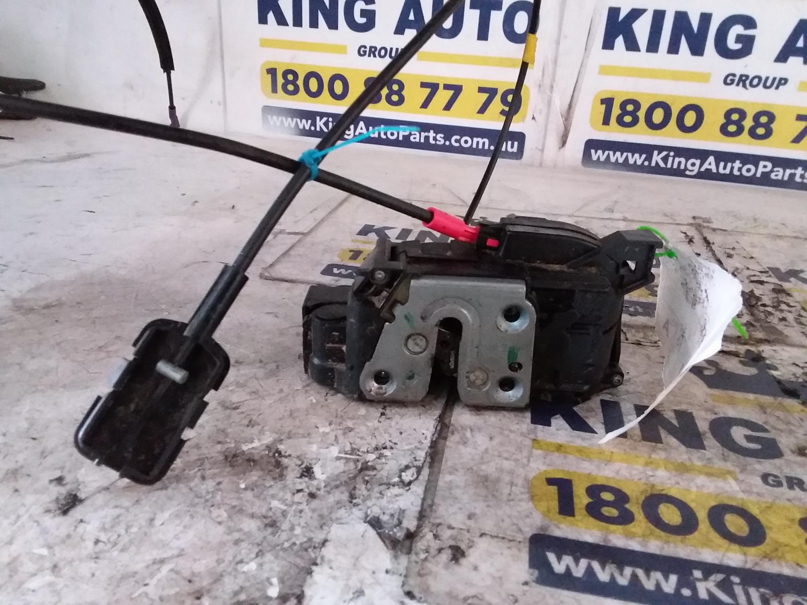 View Auto part Door/Boot/Gate Lock Renault Kangoo 2011