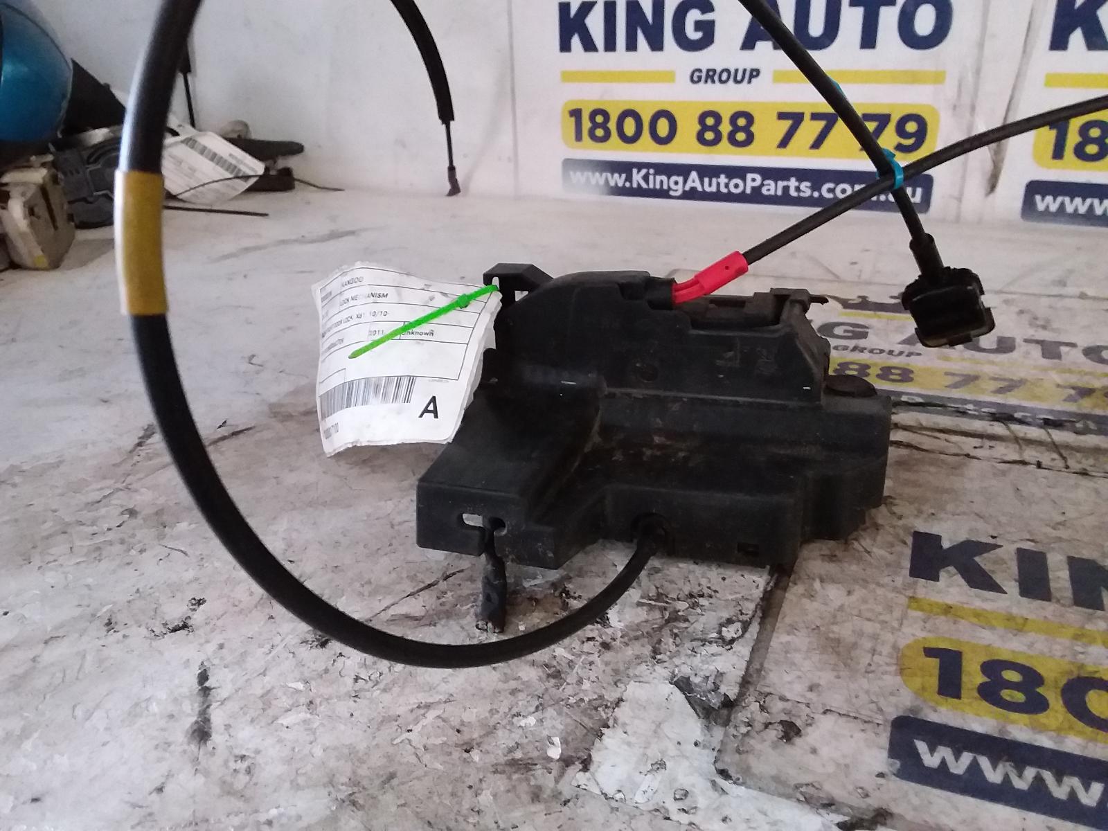 View Auto part Door/Boot/Gate Lock Renault Kangoo 2011
