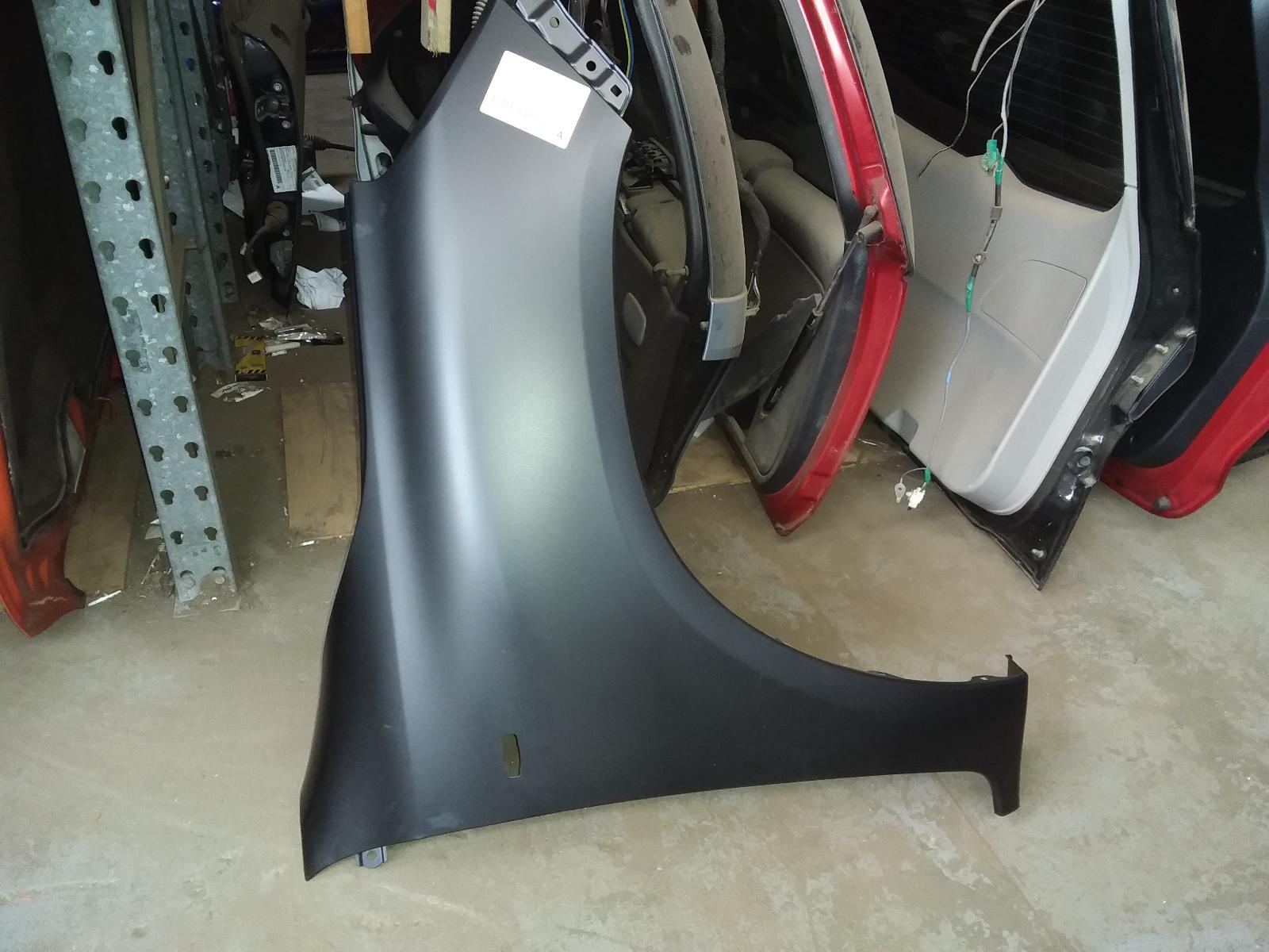 2018 Toyota Hilux Right Guard View Auto part Right Guard Toyota Hilux 2018