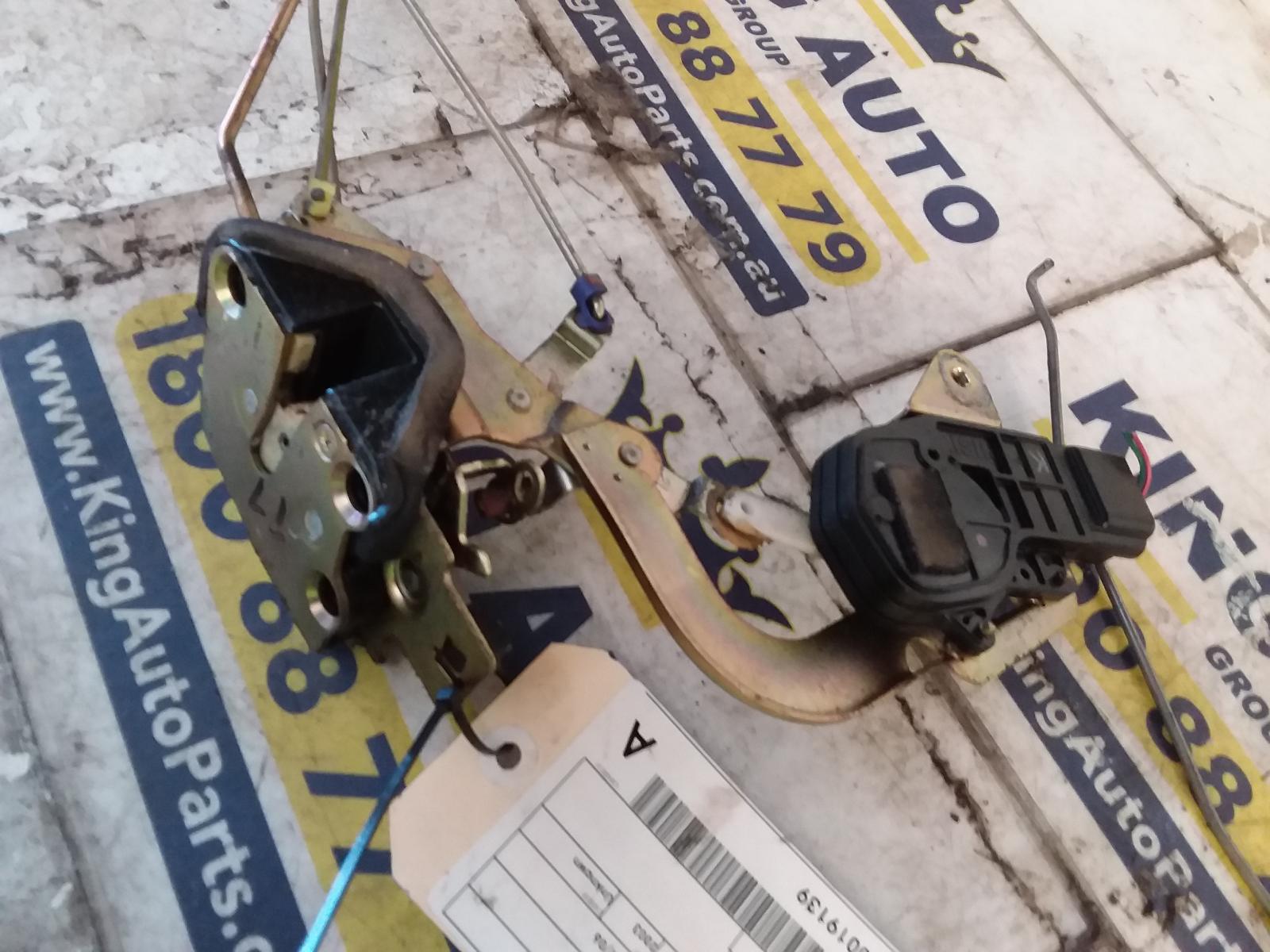 View Auto part Door/Boot/Gate Lock Holden Cruze 2003