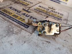 View Auto part Door/Boot/Gate Lock Daihatsu Sirion 2001