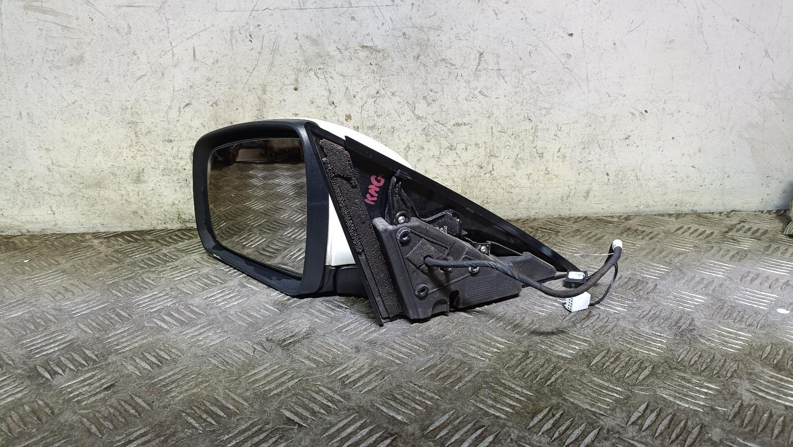 View Auto part Left Door Mirror Mercedes C Class 2008