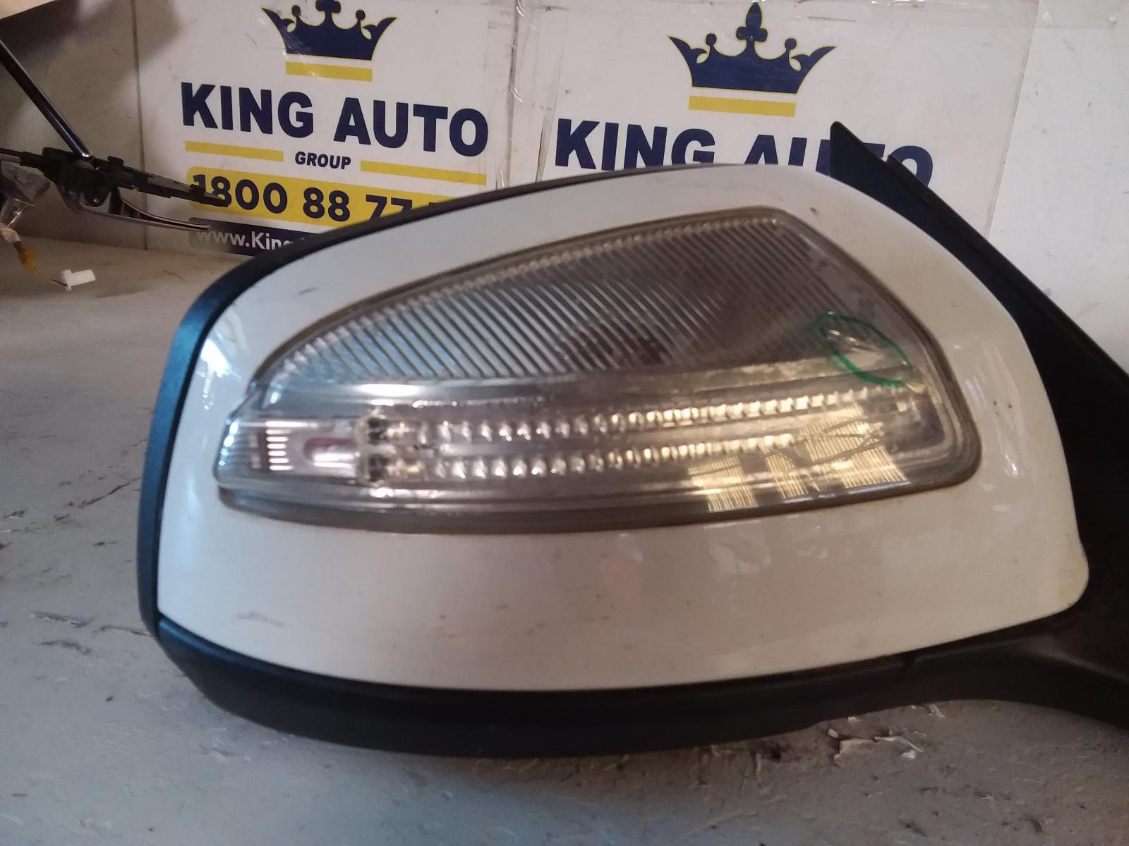 View Auto part Right Door Mirror Mercedes C Class 2008