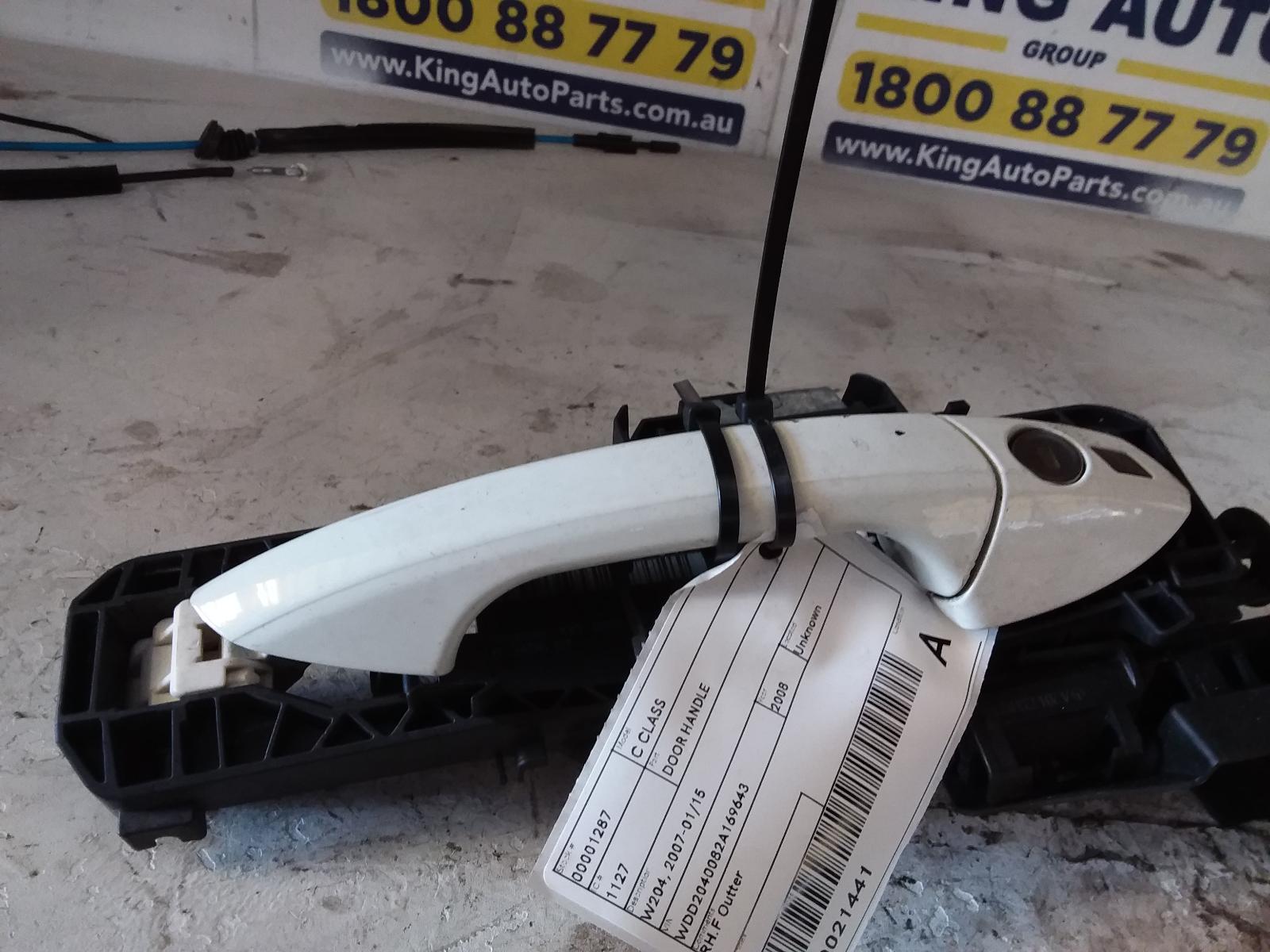 View Auto part Door Handle Mercedes C Class 2008