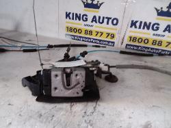 View Auto part Door/Boot/Gate Lock Mercedes C Class 2008