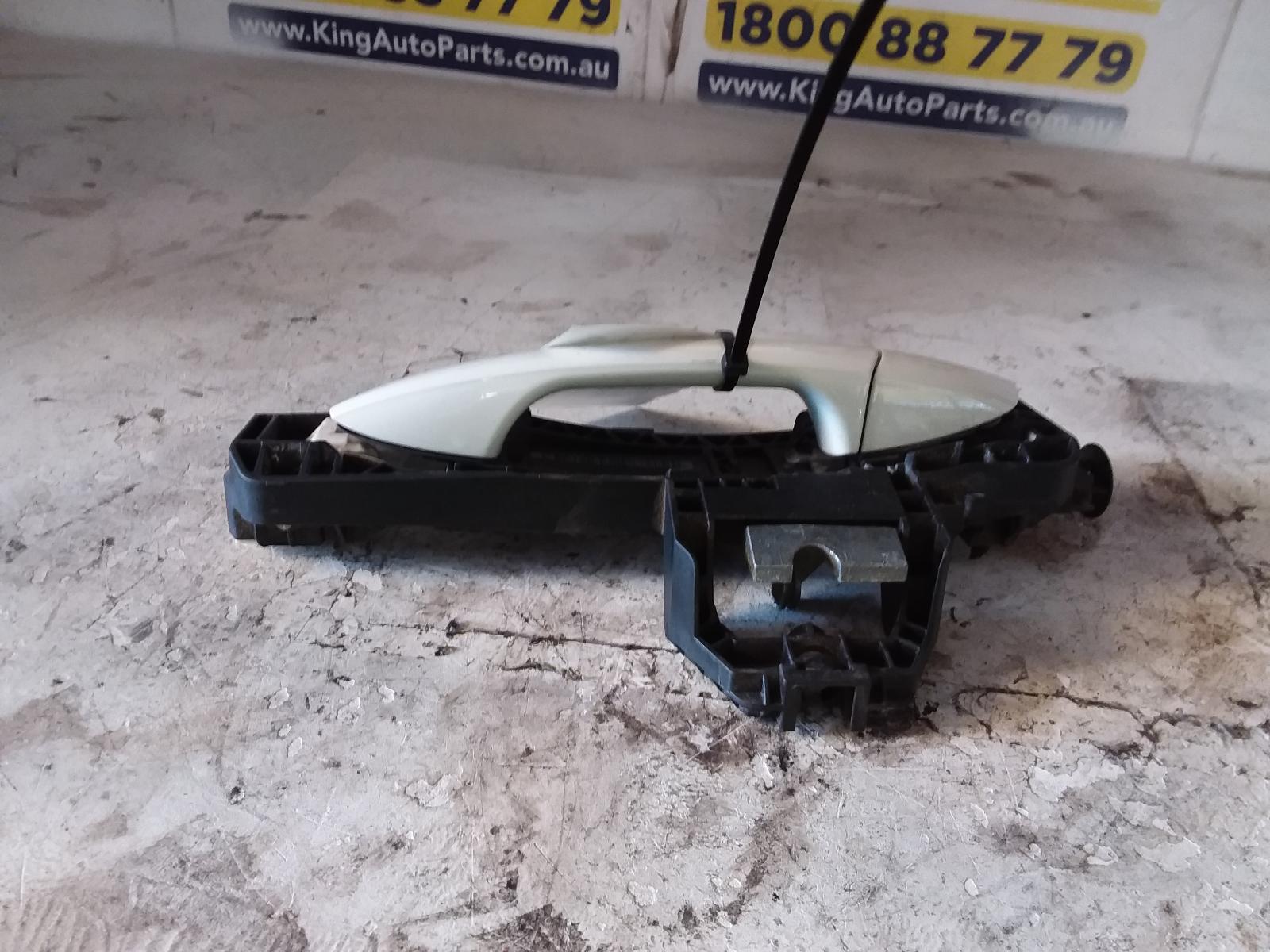 View Auto part Door Handle Mercedes C Class 2008