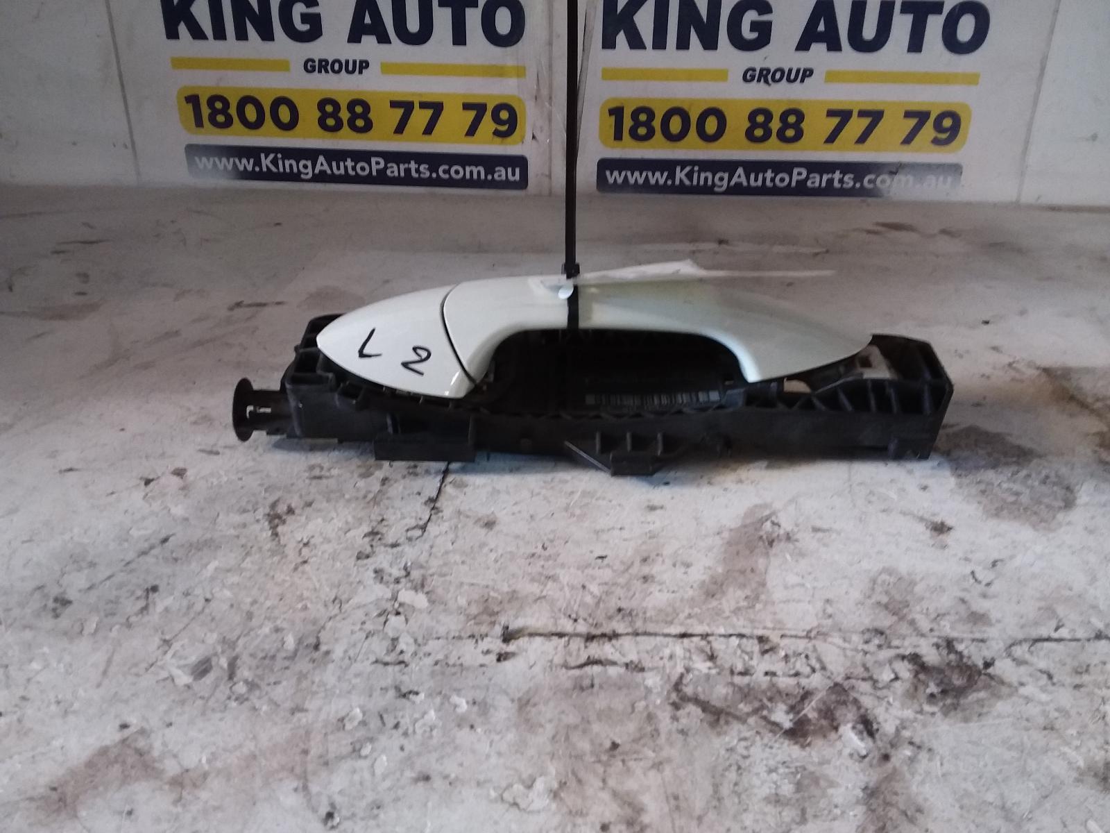View Auto part Door Handle Mercedes C Class 2008
