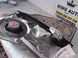 View Auto part Right Rear Wnd Reg/Motor Mercedes C Class 2008