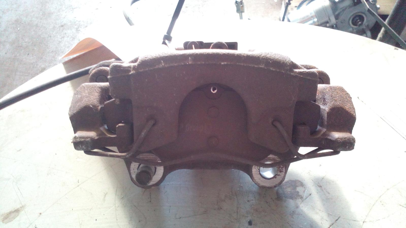 View Auto part Caliper Mercedes C Class 2008