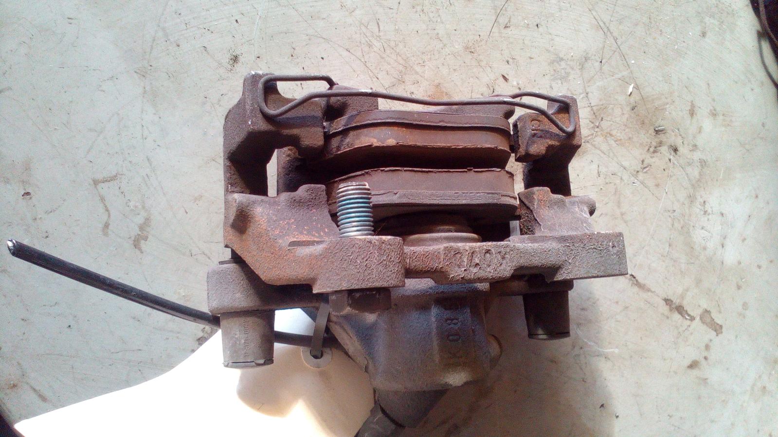 View Auto part Caliper Mercedes C Class 2008