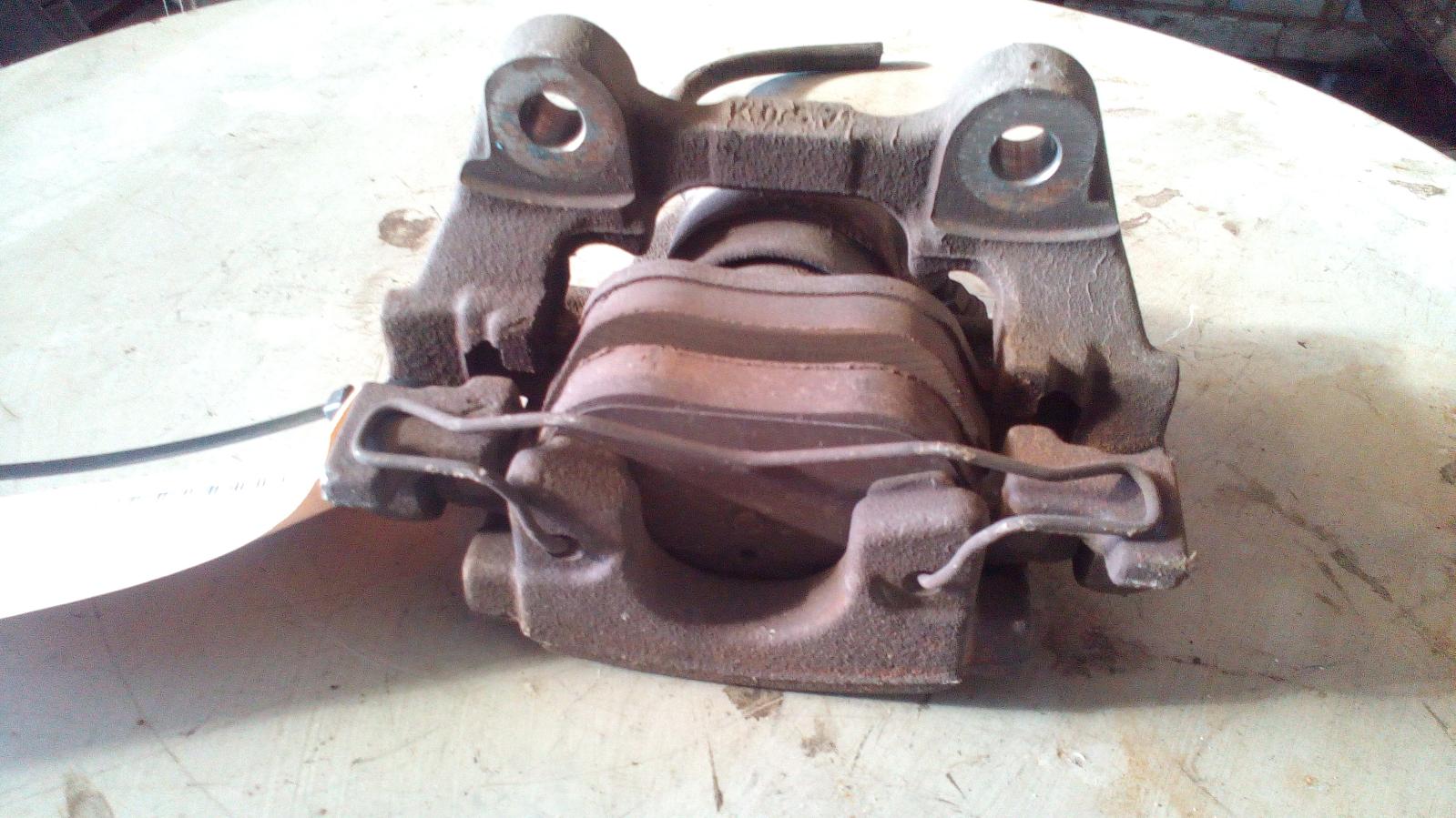 View Auto part Caliper Mercedes C Class 2008