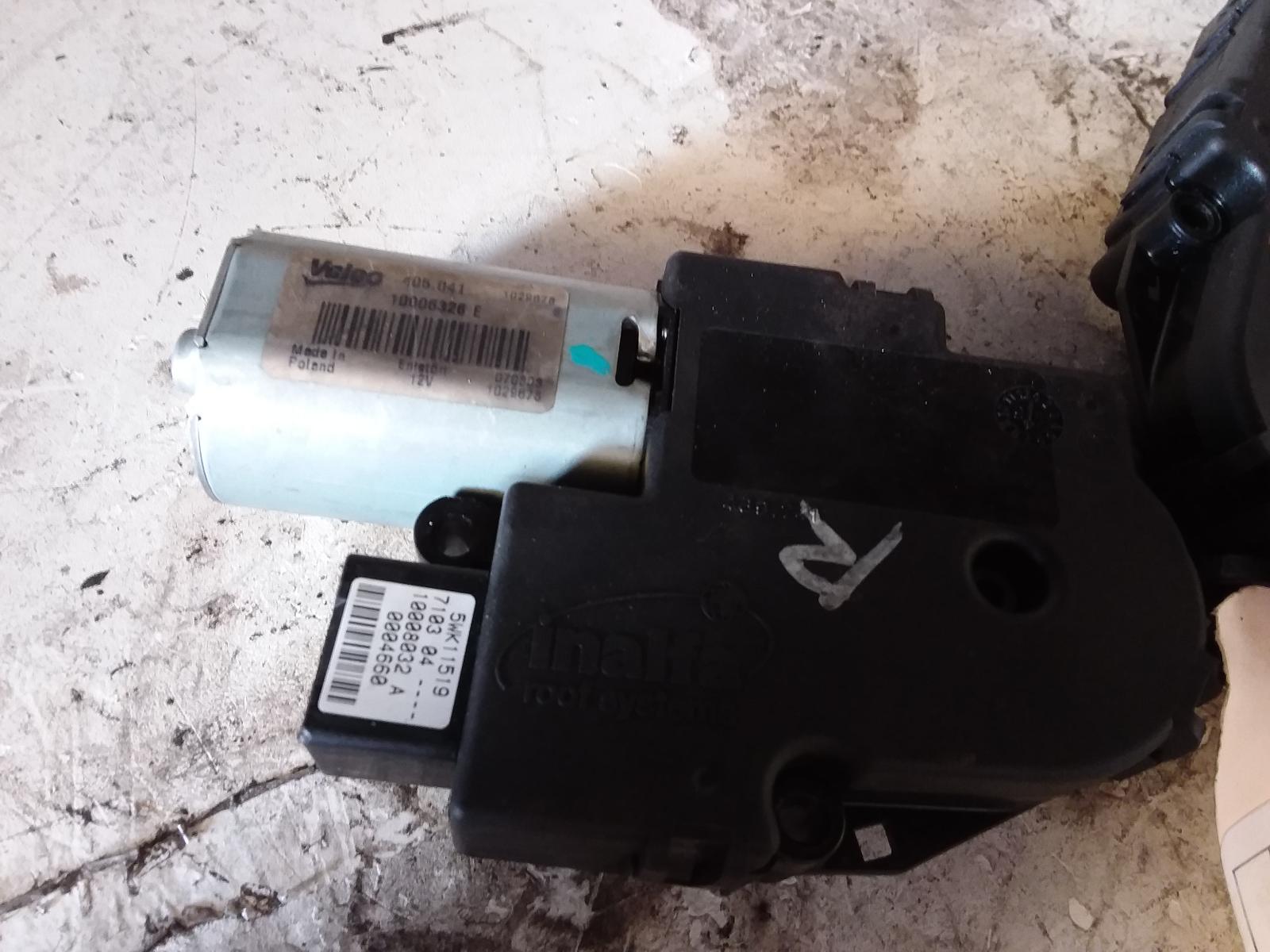 View Auto part Sunroof Motor Mercedes C Class 2008