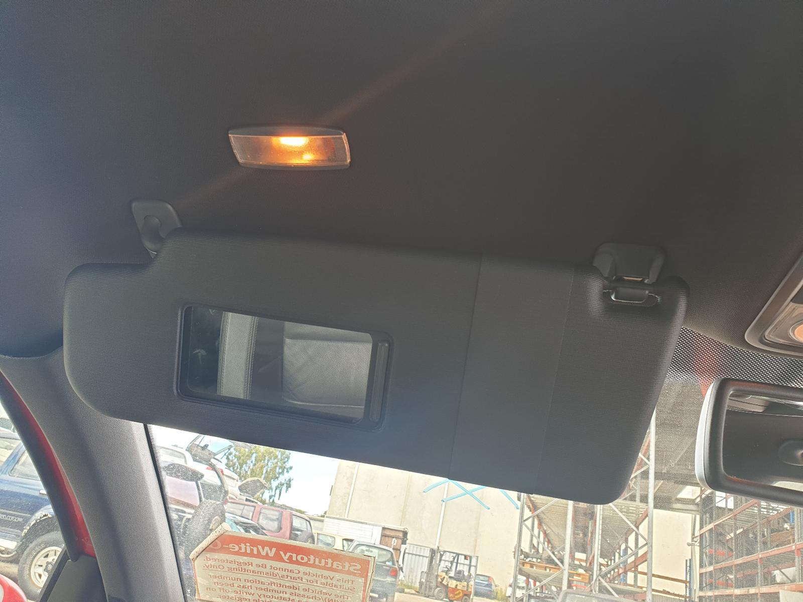 View Auto part Sunvisor Volkswagen Golf 2006