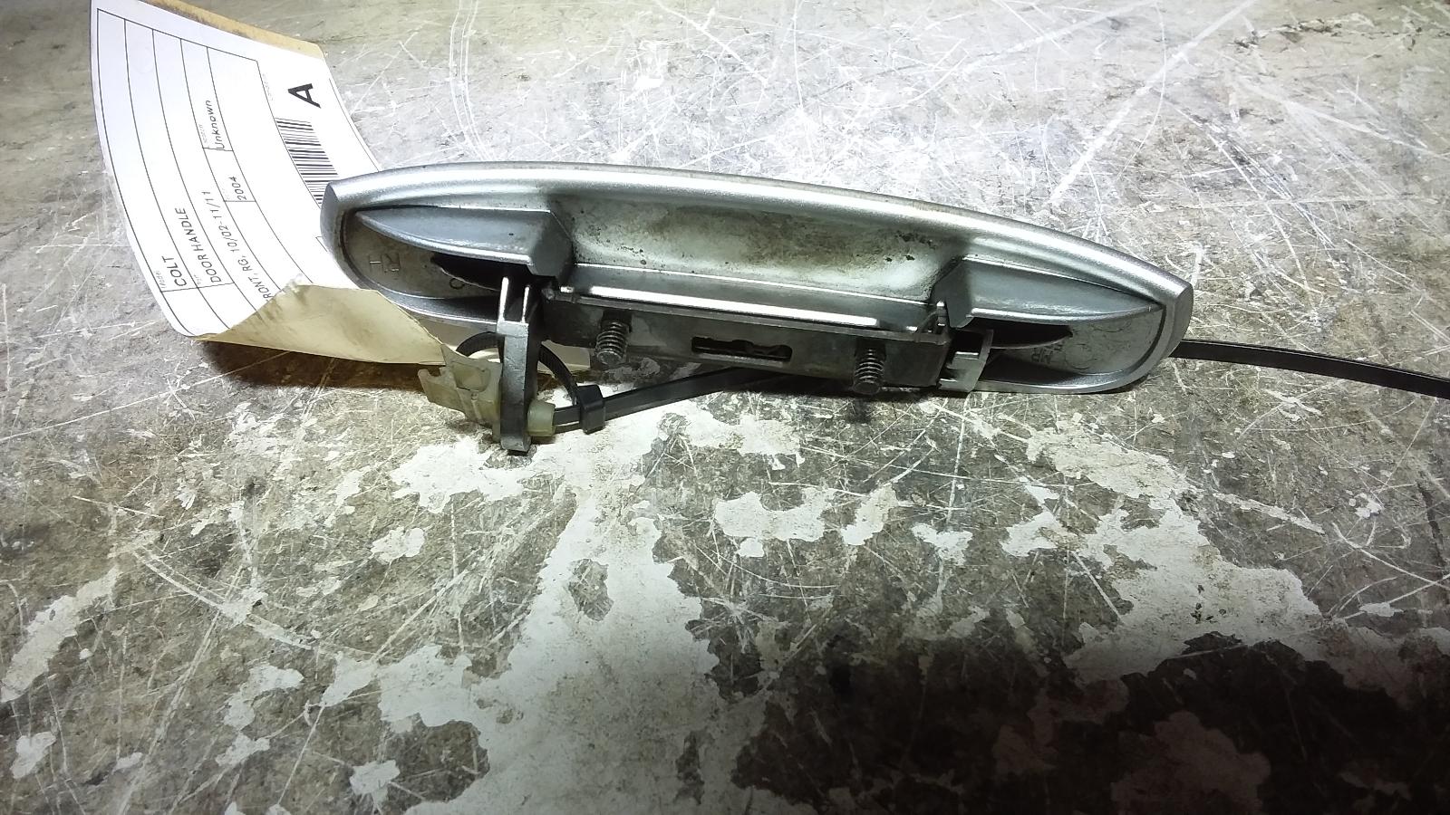 View Auto part Door Handle Mitsubishi Colt 2004