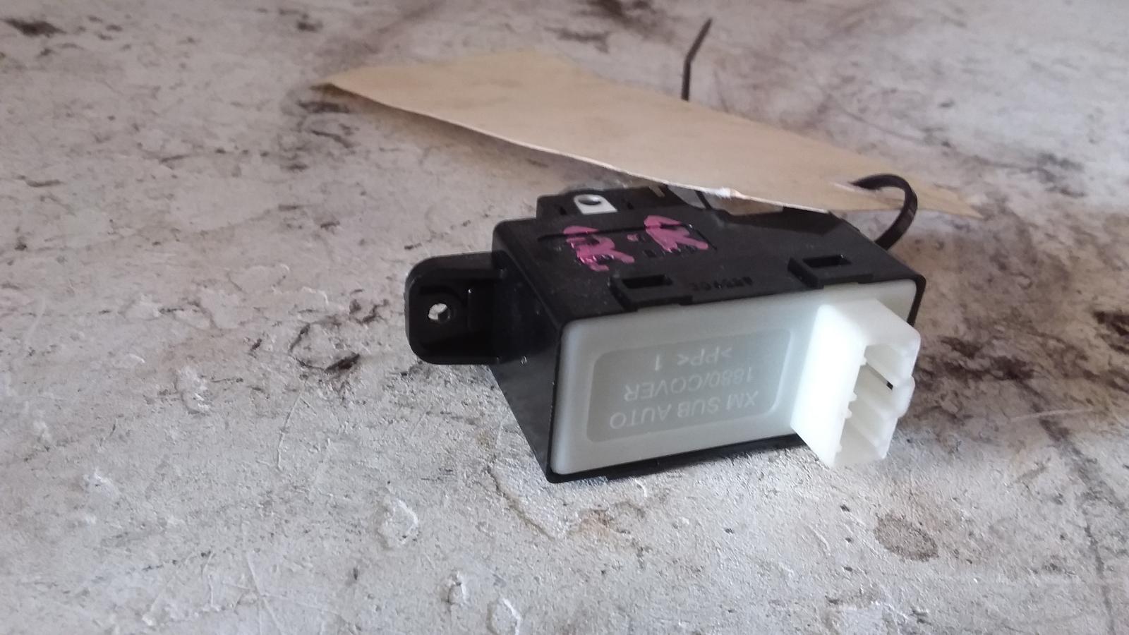 View Auto part Pwr Dr Wind Switch Kia Rondo 2013