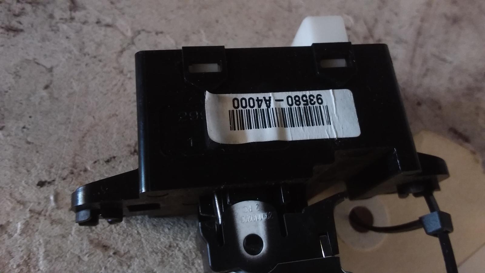 View Auto part Pwr Dr Wind Switch Kia Rondo 2013