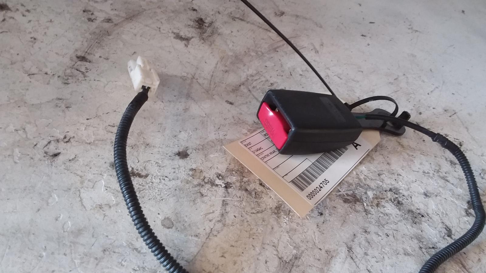 View Auto part Seatbelt/Stalk Kia Rondo 2013