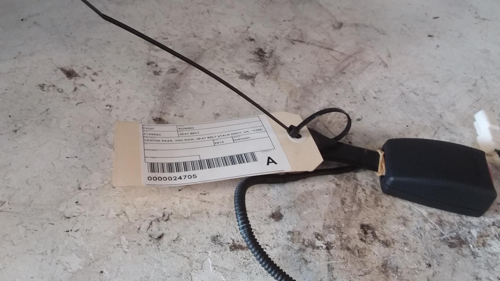 View Auto part Seatbelt/Stalk Kia Rondo 2013