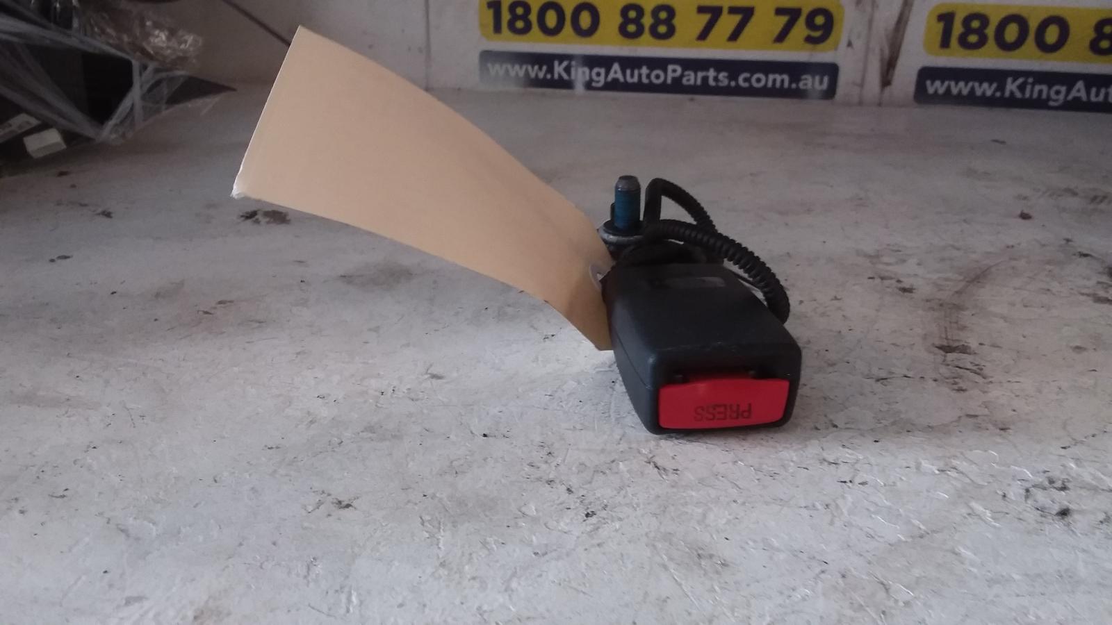 View Auto part Seatbelt/Stalk Kia Rondo 2013