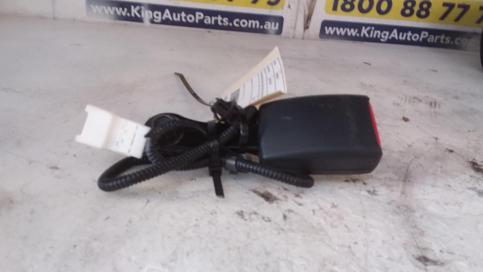 View Auto part Seatbelt/Stalk Kia Rondo 2013