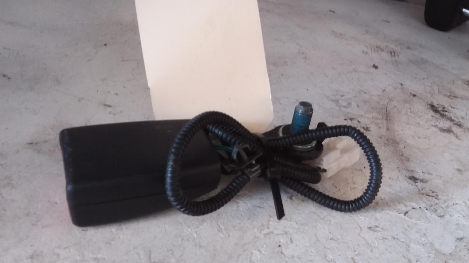 View Auto part Seatbelt/Stalk Kia Rondo 2013