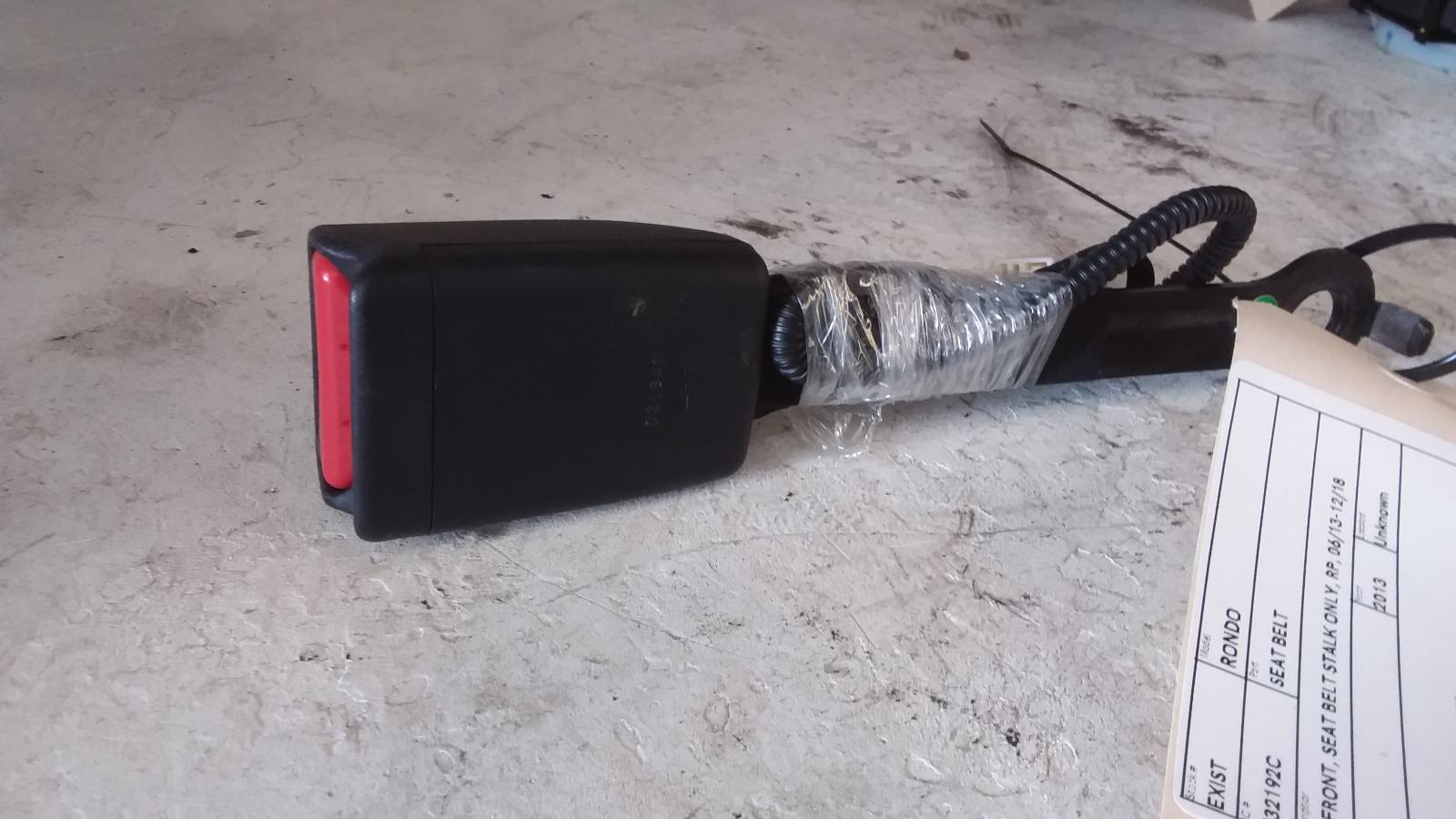 2013 Kia Rondo Seatbelt/Stalk View Auto part Seatbelt/Stalk Kia Rondo 2013