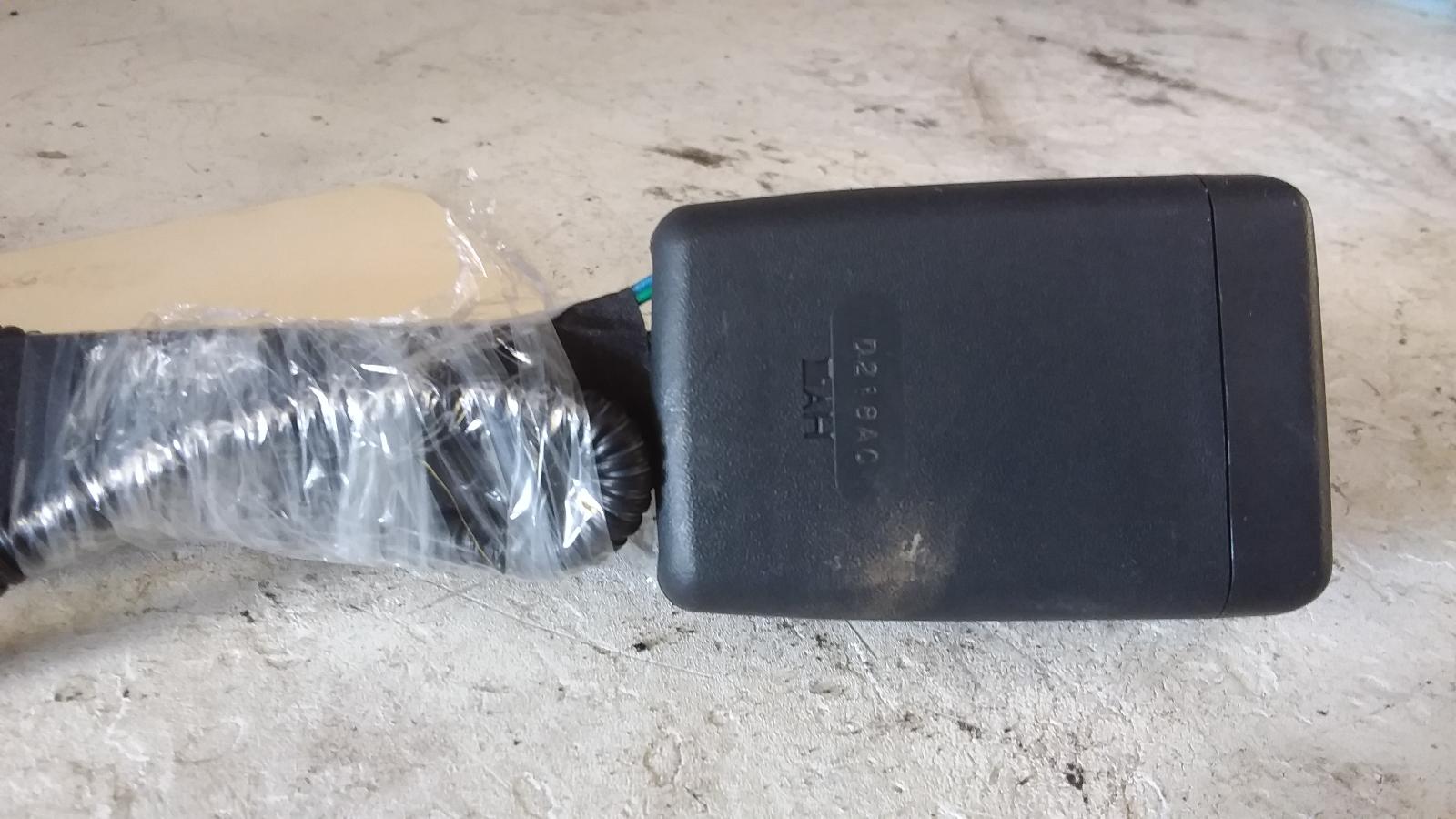 2013 Kia Rondo Seatbelt/Stalk View Auto part Seatbelt/Stalk Kia Rondo 2013